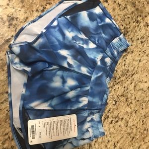 Lululemon Hotty Hot Short II